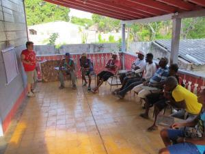 Fishermen participating in the decisions game. Photo and copyright: César Mantilla.